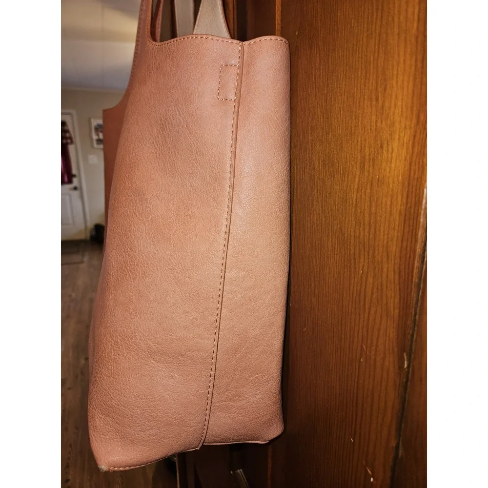 Madison West Elle Tote Vegan Leather - Peach with removable inner bag‎